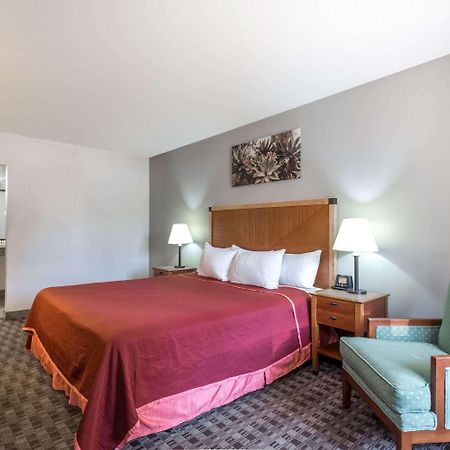 Howard Johnson By Wyndham Scottsdale Old Town Eksteriør billede